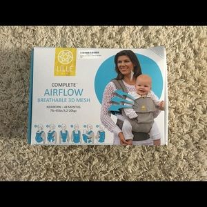 NIB Lillé Airflow 6-in-1 Baby Carrier in Grey